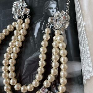 New - bold Pearl & rhinestone statement necklace